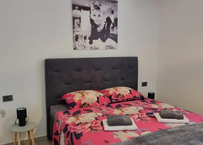 Gabi Lejlighed Grebaštica